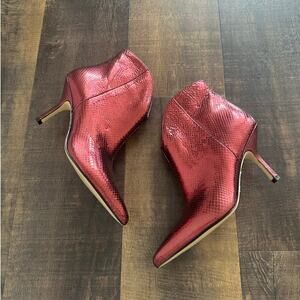 Marc Fisher Haylian Red Metallic Leather Booties  Size 7.5M